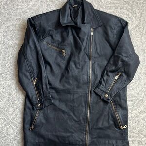 WOMAN’S Vintage Black Leather Jacket Size Medium